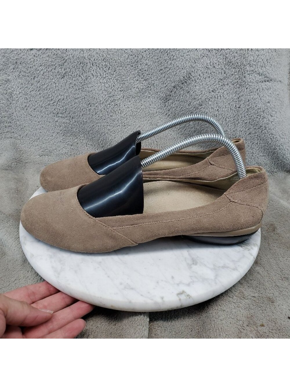 Kuru Shoes Womens Size 9.5 Tan Suede Vienna Anatomical Toe Flats *Read*